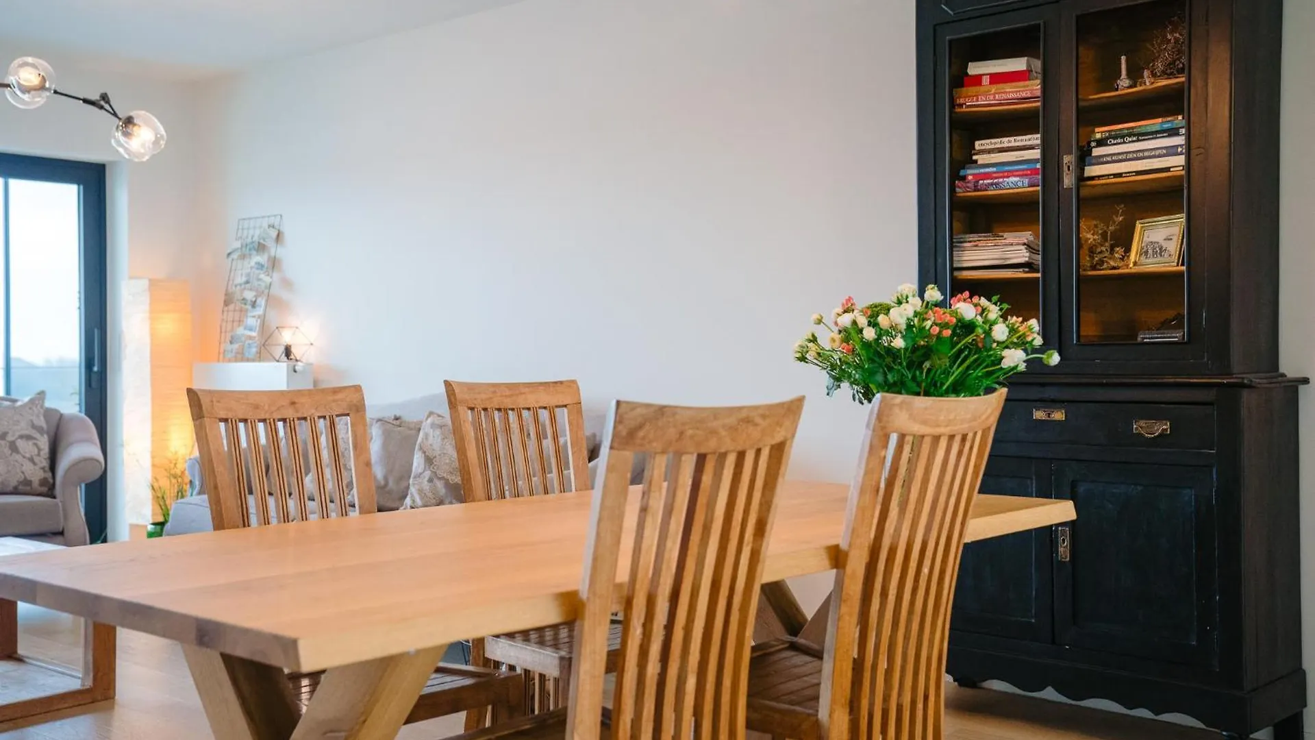 New Sunny Apartment With 2 Large Terraces Ostend